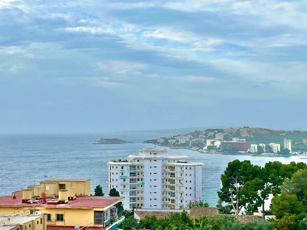 Квартира с видом на море на продажу Сан Агусти