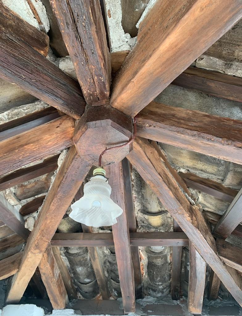 Se Vende Edificio de pisos en Casco Antiguo
