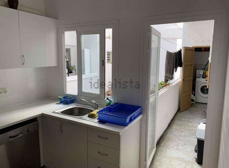 VENTA DE PISO CENTRICO CERCA DE LA PLAYA