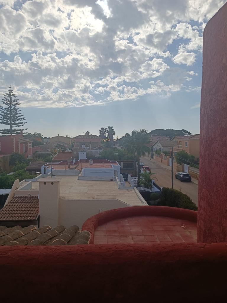 Wunderbare Doppelhaushälfte mit Pool in Bahia Grande