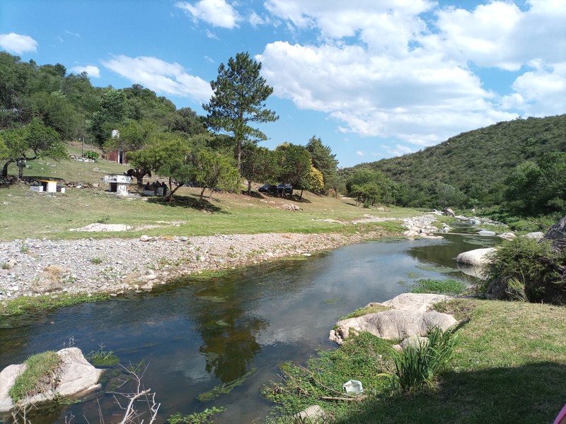 COMPLEJO TURISTICO PEÑON DEL INDIO ENAMORADO, CORDOBA, ARGENTINA.