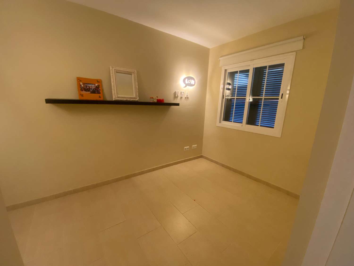 CHALET PAREADO CON PISCINA Y JARDÍN PARTICULAR EN PUIG DE ROS