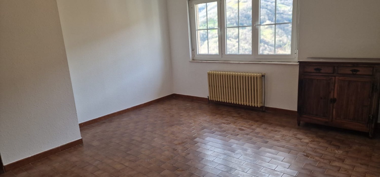 Rodinný dům v prodeji in Riosa