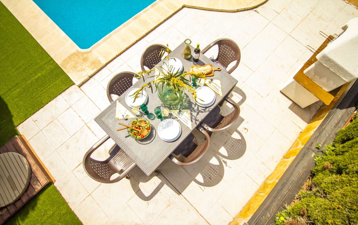 Chalet adosado en venta con piscina en Badia Gran