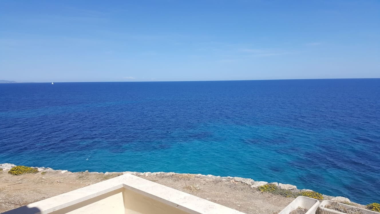 ADOSADITO FRENTE AL MAR PARA VACACIONAR