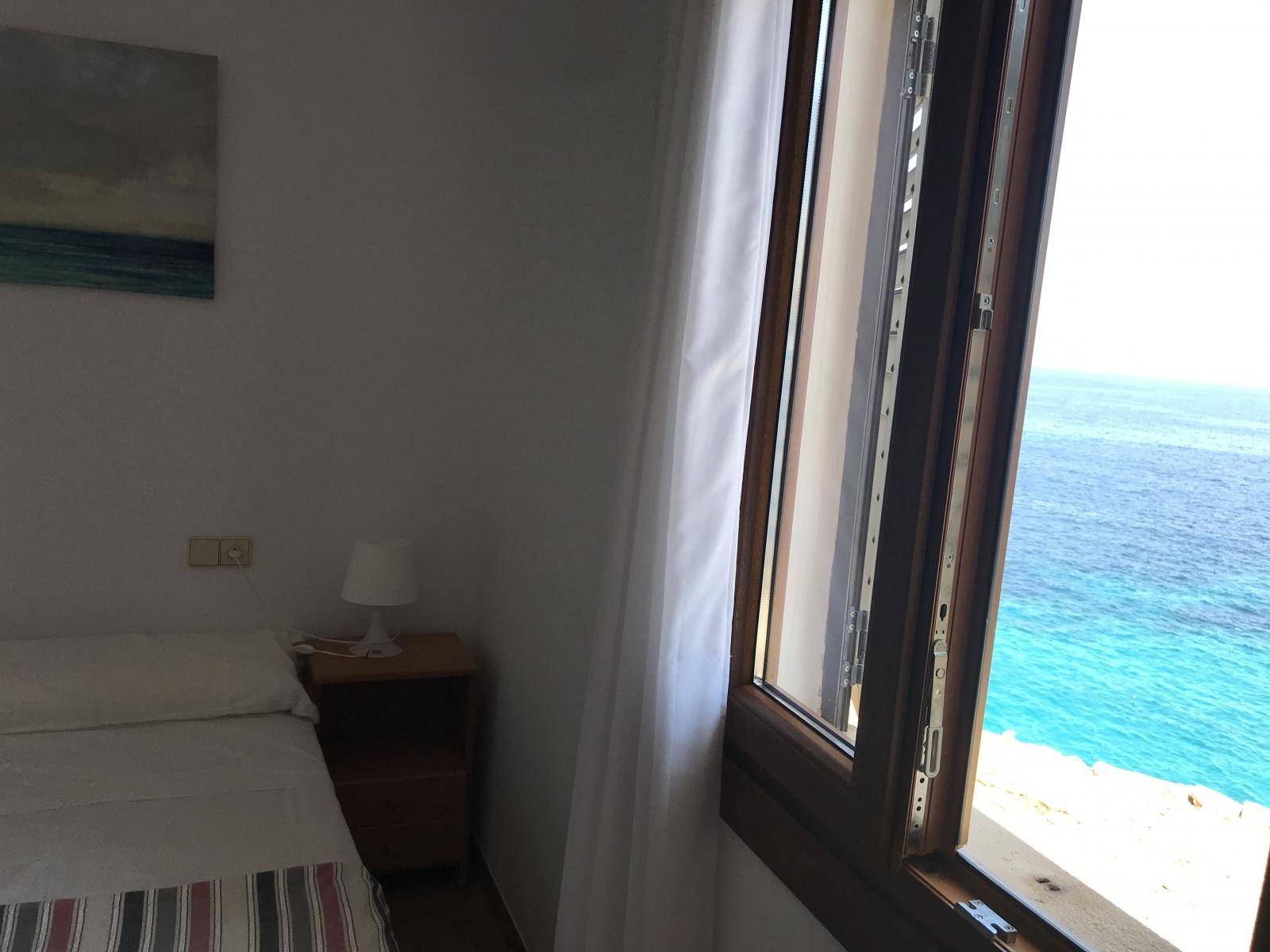 ADOSADITO FRENTE AL MAR PARA VACACIONAR